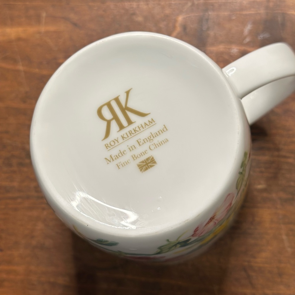 Roy Kirkham Poppies and Violets Floral  Henley Collection Bone China 12 oz Mug - Picture 6 of 7